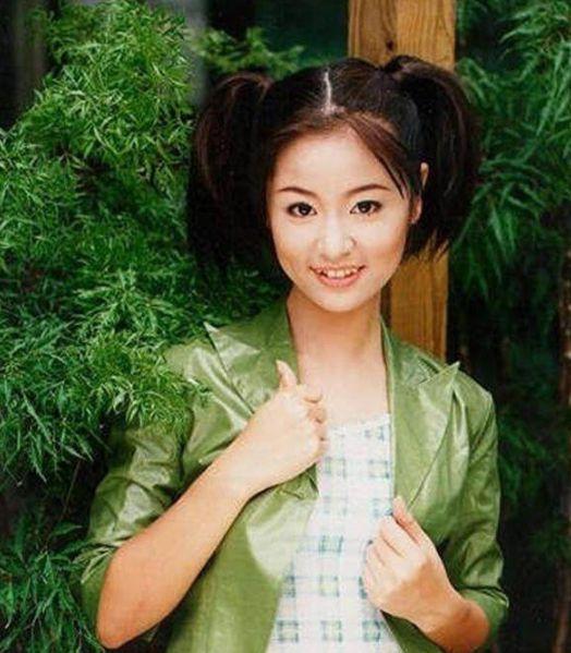 娱乐吃瓜四字女星是谁,她是如何成为娱乐圈焦点人物的？